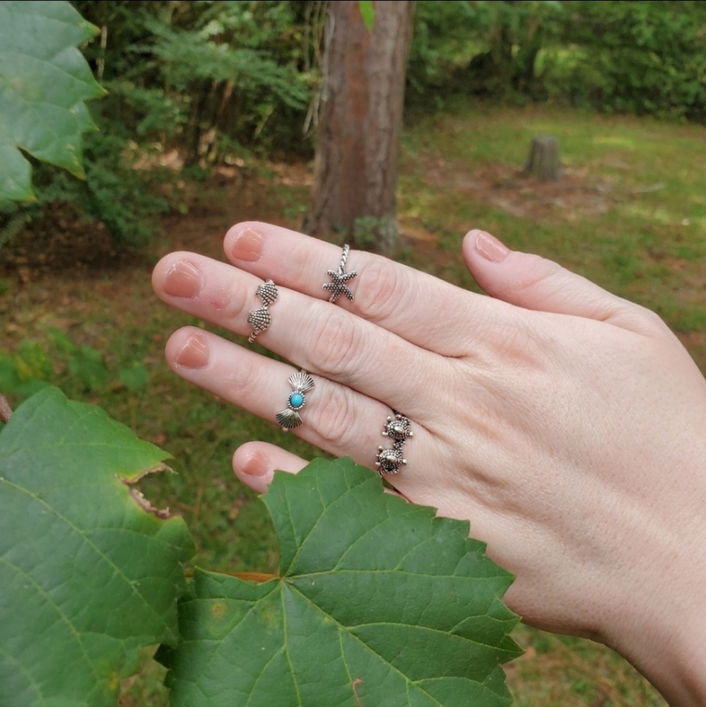 Under The Sea Golden Coast Midi Ring, 4 Piece Set - Picture 4 of 10